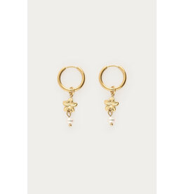 My Jewellery My Jewellery | Botanical oorringen met bloemen en zoetwaterparels - goud