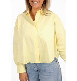 21Jewelz Cropped blouse met zakje - geel
