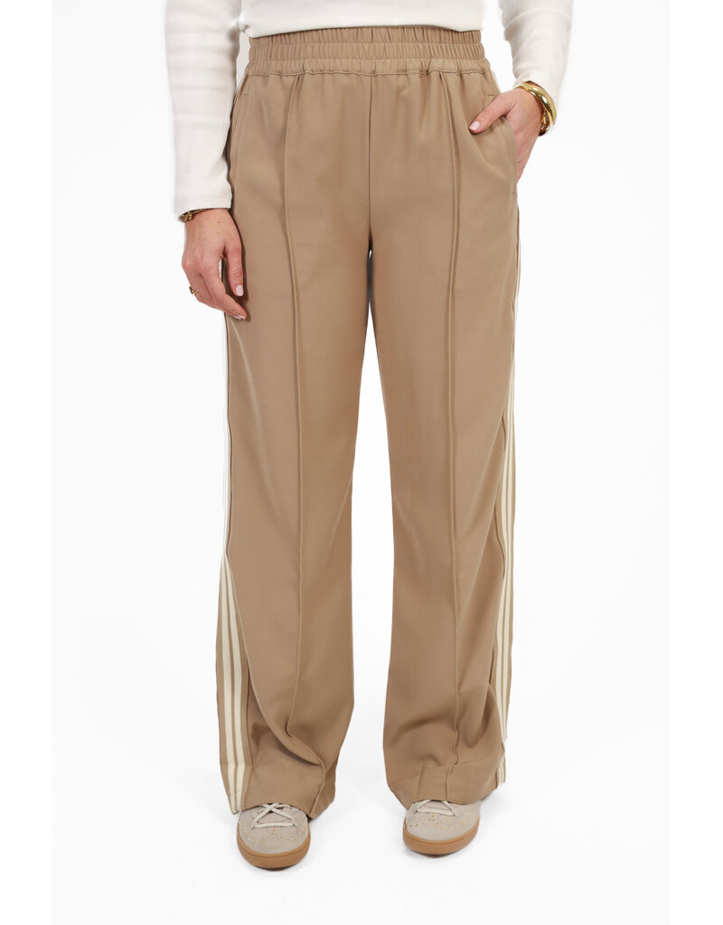 21Jewelz Beige jogger met streep