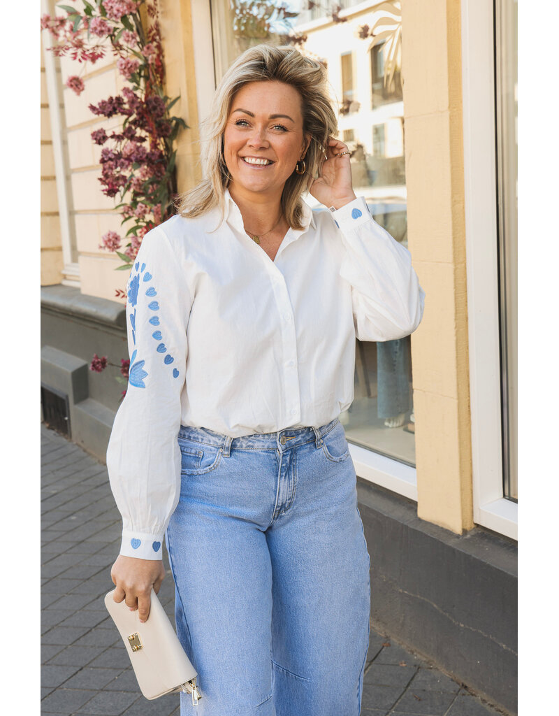 21Jewelz Blouse met blauw borduursels - wit
