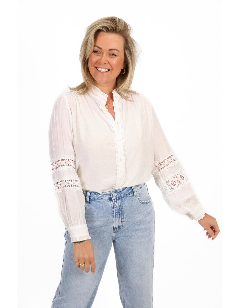 21Jewelz Blouse met sierlijke details - wit