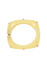 21Jewelz Vierkante statement bangle met gouden studs - geel