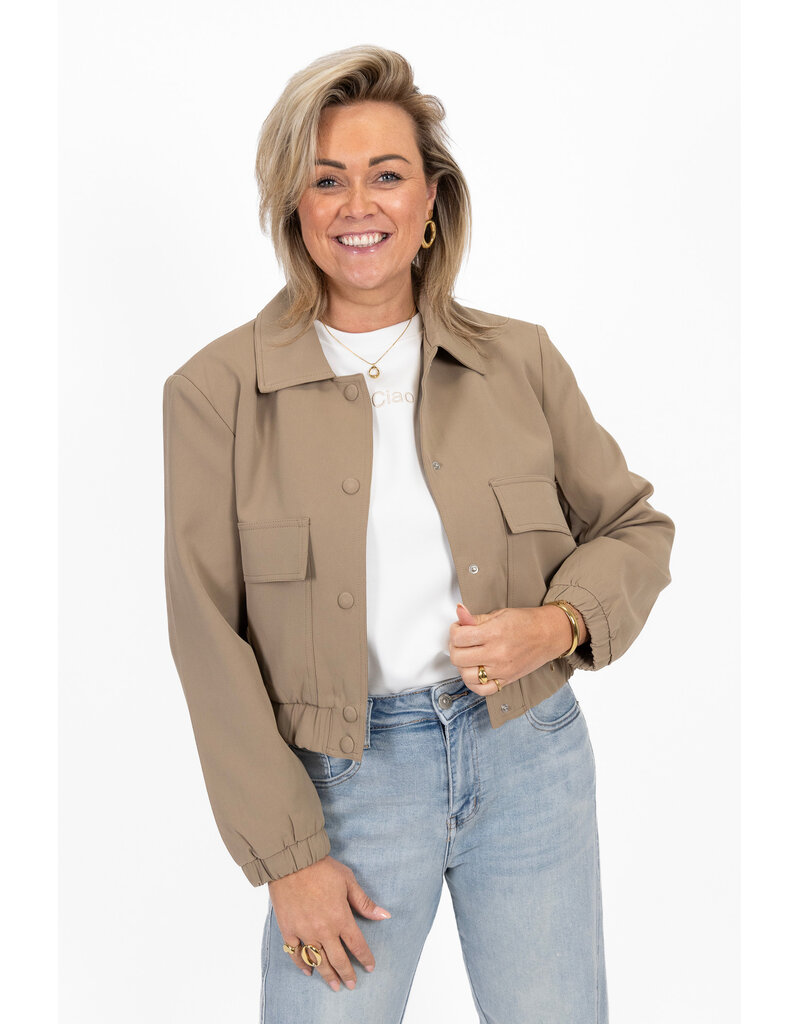 21Jewelz Cropped jasje met zakken - beige