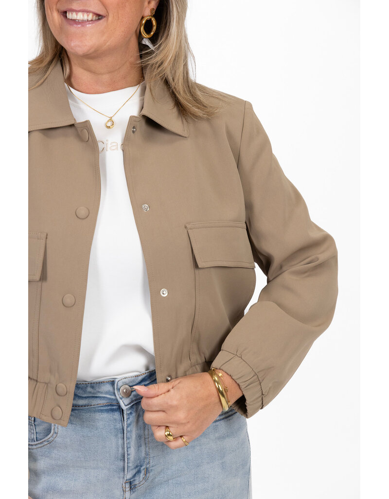 21Jewelz Cropped jasje met zakken - beige