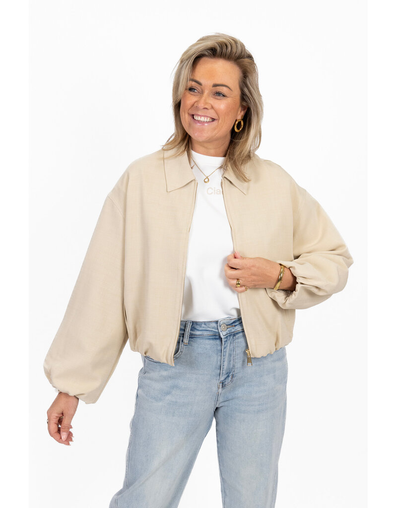 21Jewelz Bomberjasje met pofmouwen - ecru