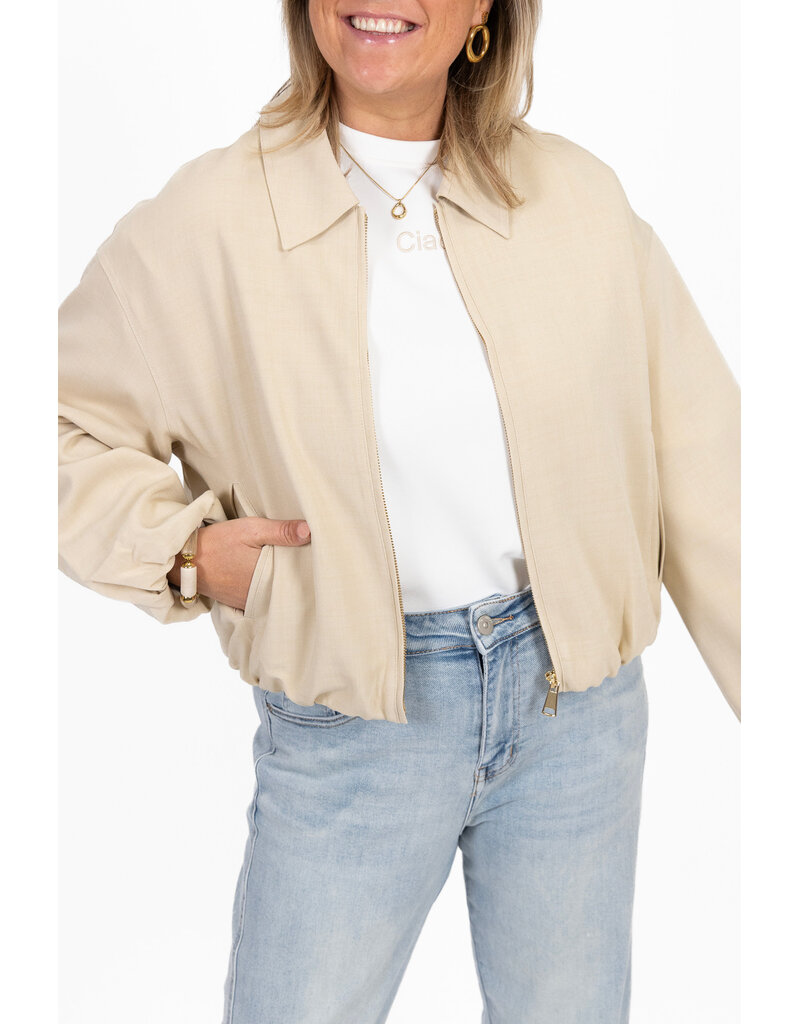 21Jewelz Bomberjasje met pofmouwen - ecru