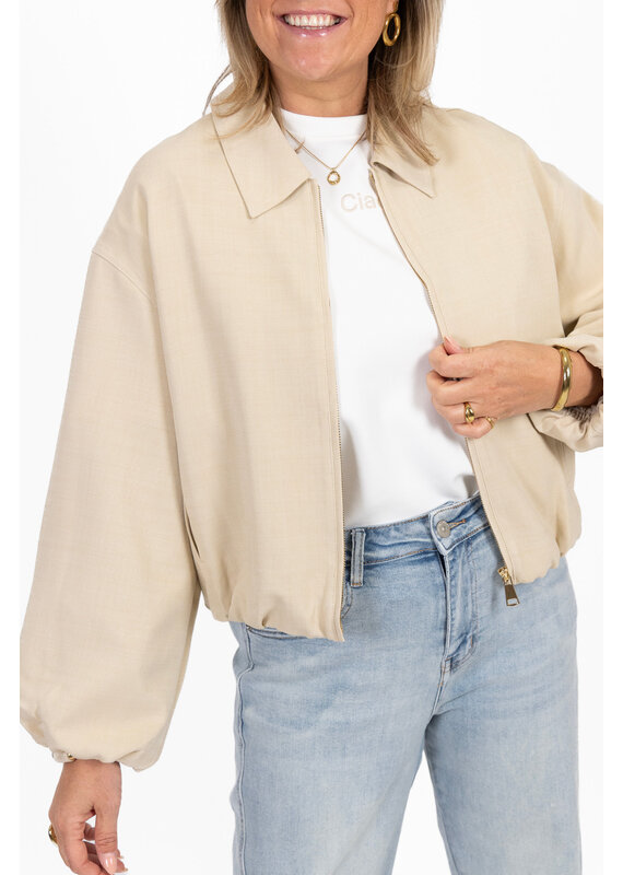 21Jewelz Bomberjasje met pofmouwen - ecru