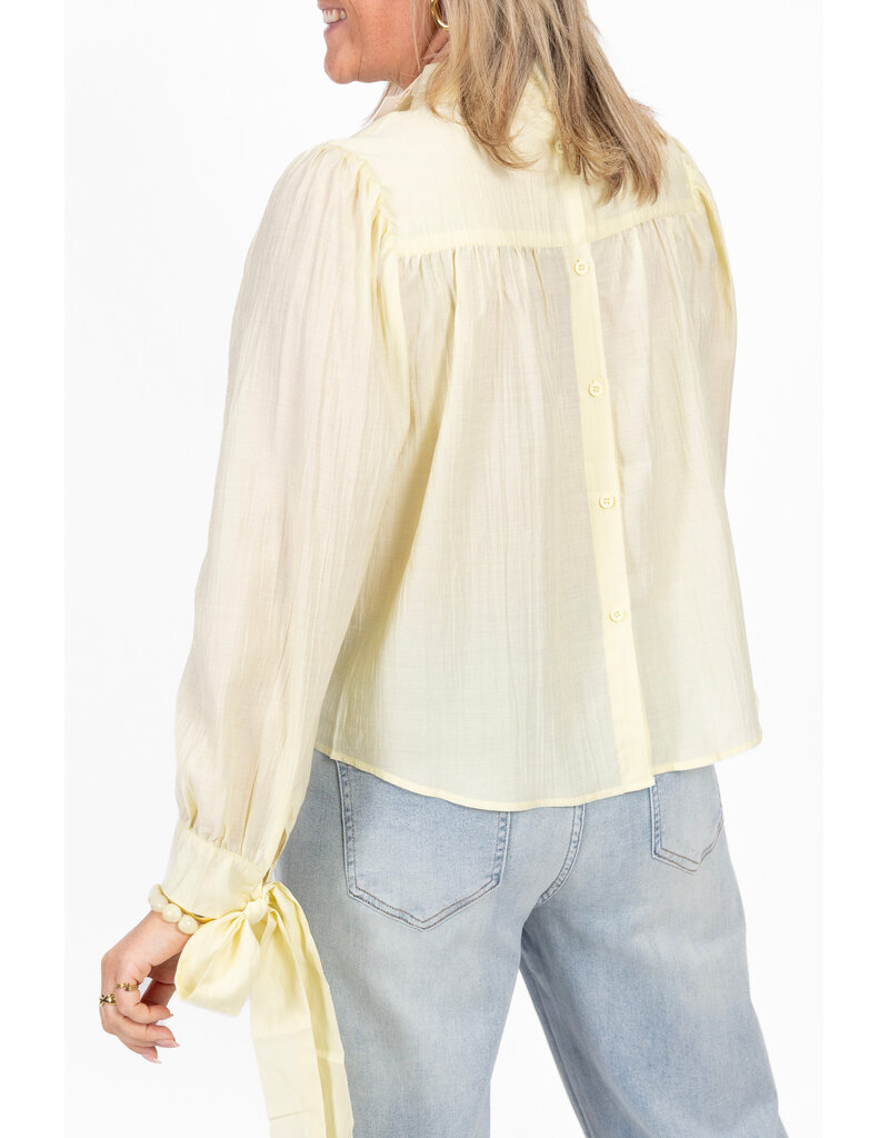 21Jewelz Effen blouse met strikjes - geel