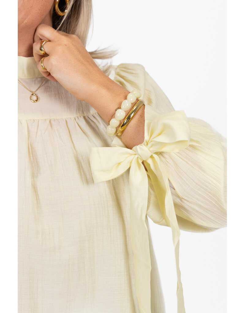 21Jewelz Effen blouse met strikjes - geel