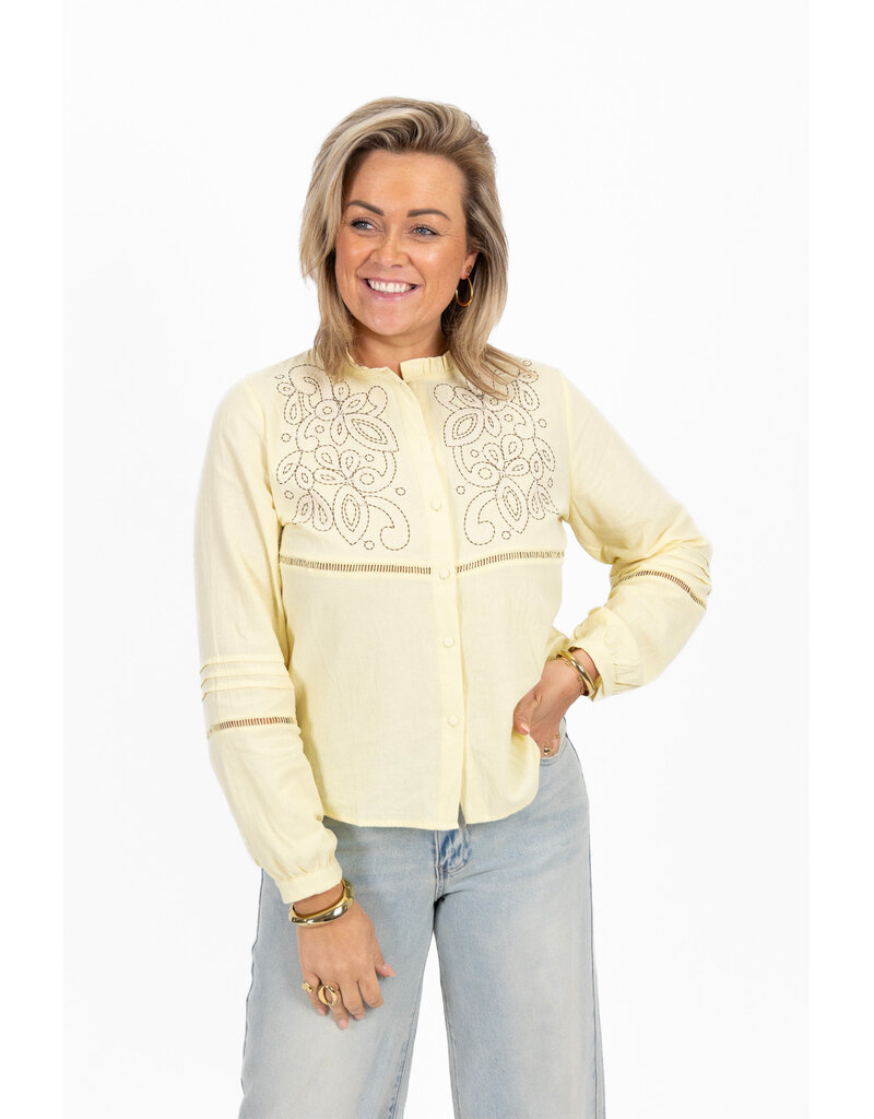 21Jewelz Blouse met contour borduursel - geel