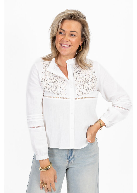 21Jewelz Blouse met contour borduursel - ecru