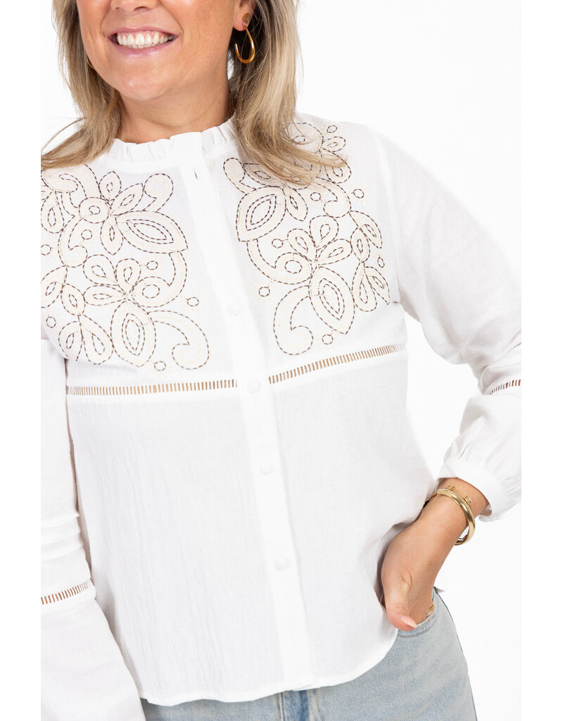 21Jewelz Blouse met contour borduursel - ecru