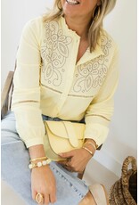 21Jewelz Blouse met contour borduursel - geel
