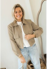 21Jewelz Cropped jasje met zakken - beige