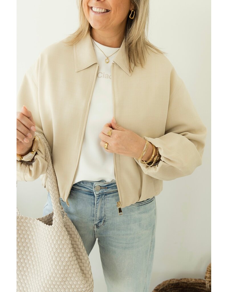 21Jewelz Bomberjasje met pofmouwen - ecru