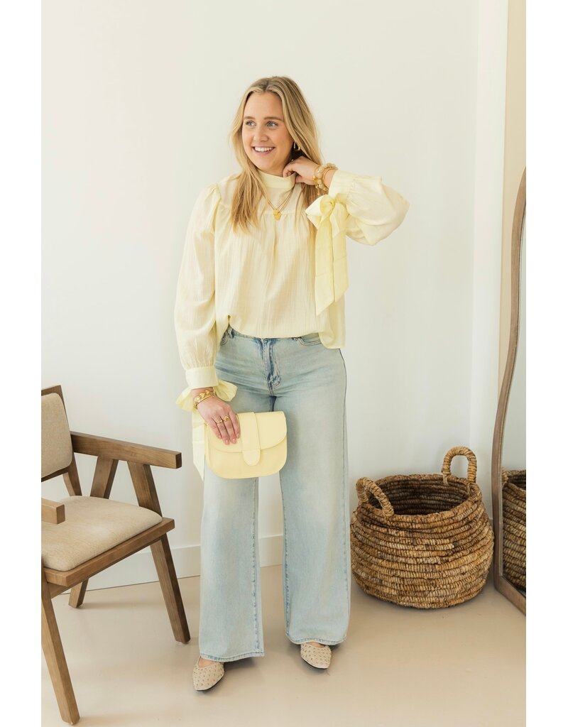 21Jewelz Effen blouse met strikjes - geel