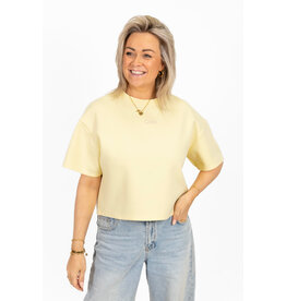 21Jewelz Boxy shirt met tekst "Ciao" - geel