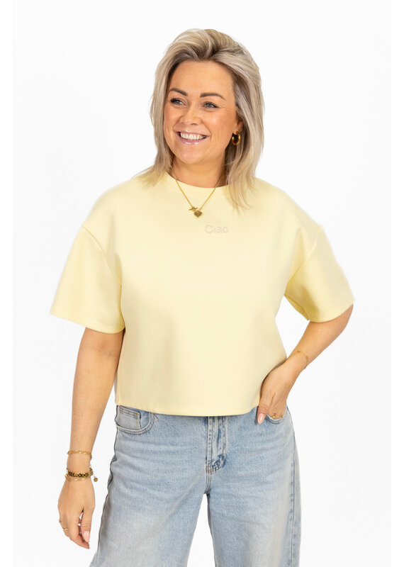 21Jewelz Boxy shirt met tekst "Ciao" - geel