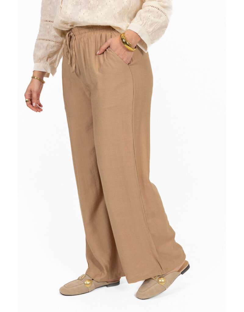 21Jewelz Soepelvallende broek met elastiek - beige