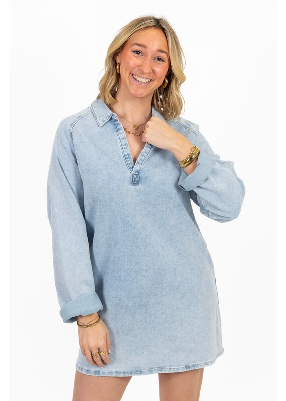 21Jewelz Effen denim jurkje met v-hals