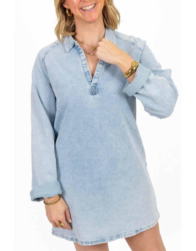 21Jewelz Effen denim jurkje met v-hals