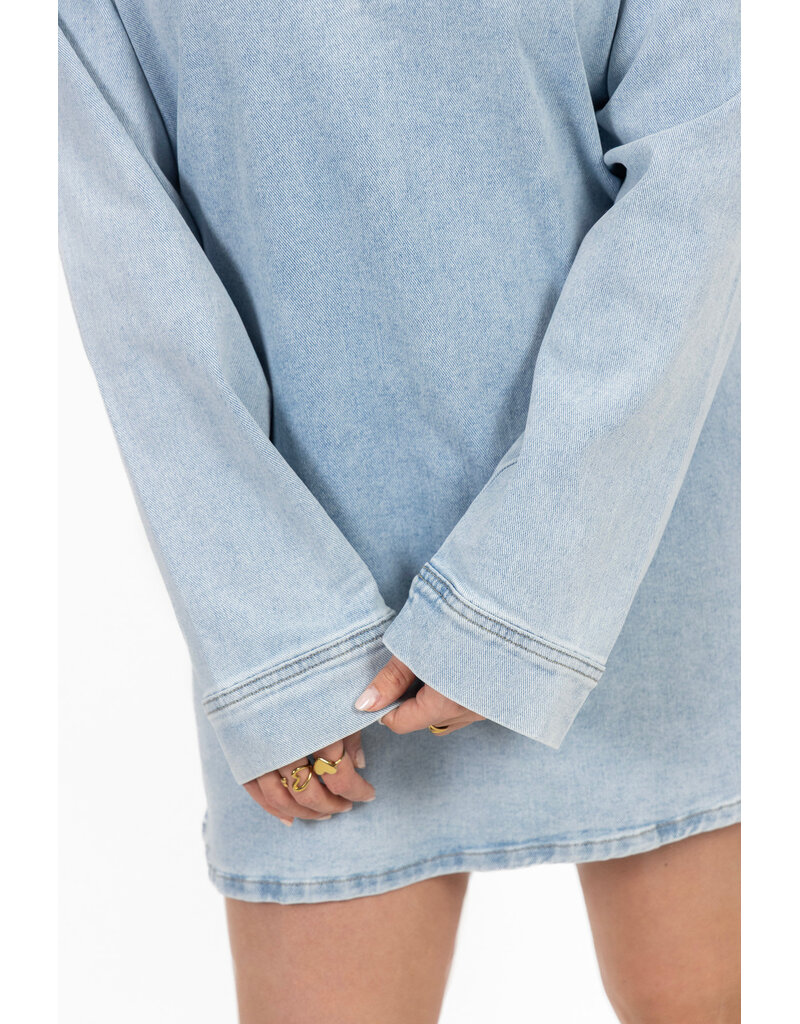 21Jewelz Effen denim jurkje met v-hals