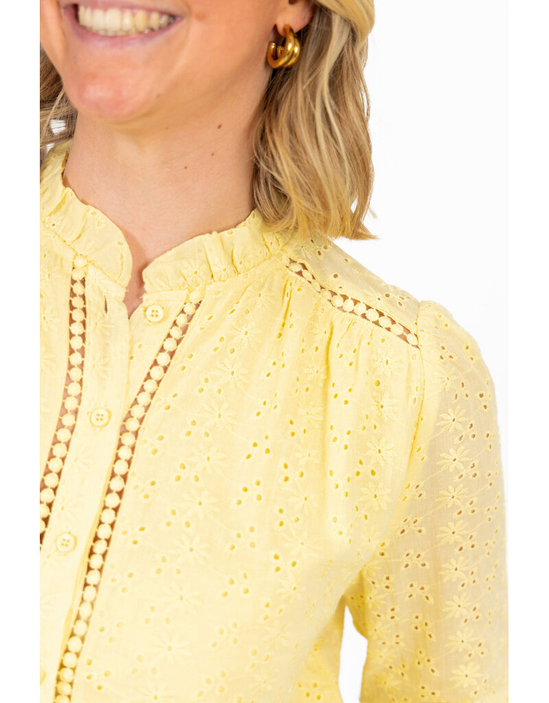 21Jewelz Blouse met broderie bloemetjes - geel