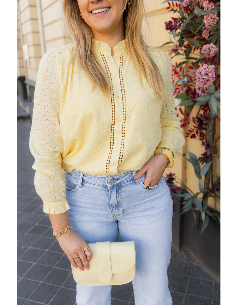 21Jewelz Blouse met broderie bloemetjes - geel