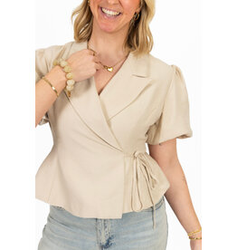 21Jewelz Blazer met korte mouwen & knoopdetail - beige