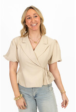 21Jewelz Blazer met korte mouwen & knoopdetail - beige