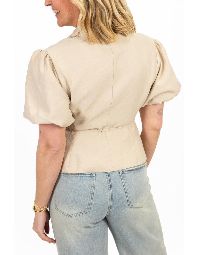 21Jewelz Blazer met korte mouwen & knoopdetail - beige