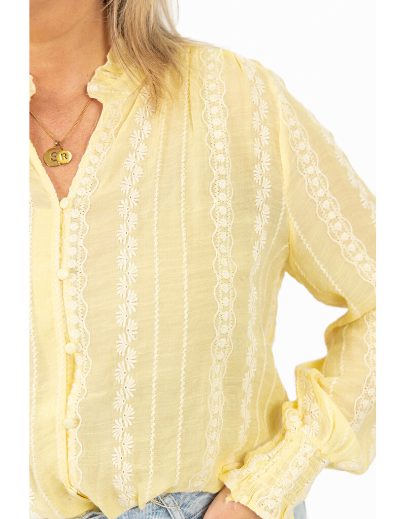 21Jewelz Geborduurde blouse met knoopjes - geel