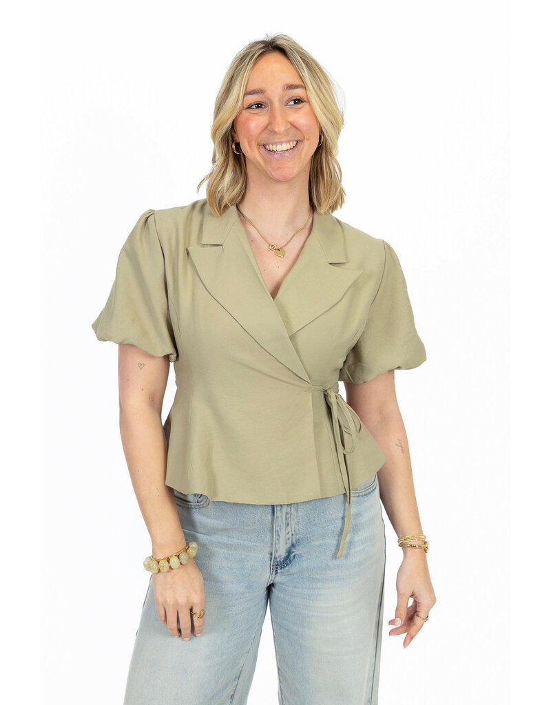 21Jewelz Blazer met korte mouwen & knoopdetail - groen