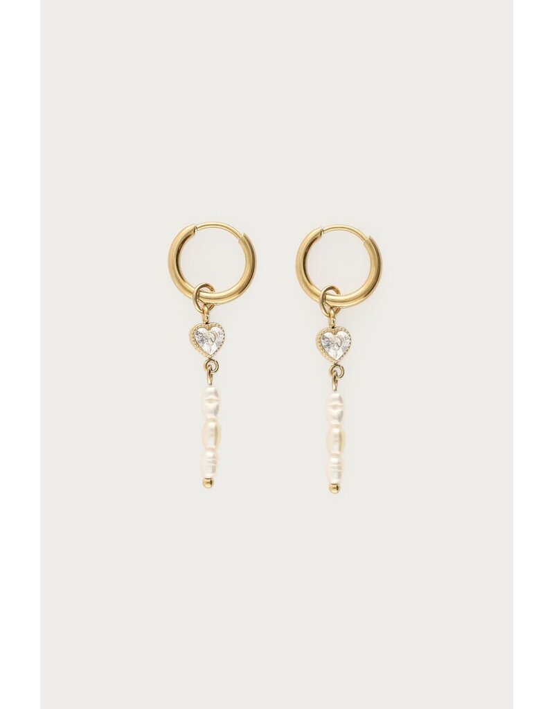 My Jewellery My Jewellery | Oorringen met strass hartje en zoetwaterparels - goud