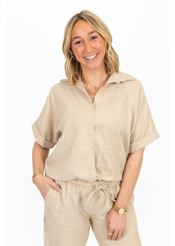 21Jewelz Linnenlook blouse met knoopdetail & korte mouw - beige