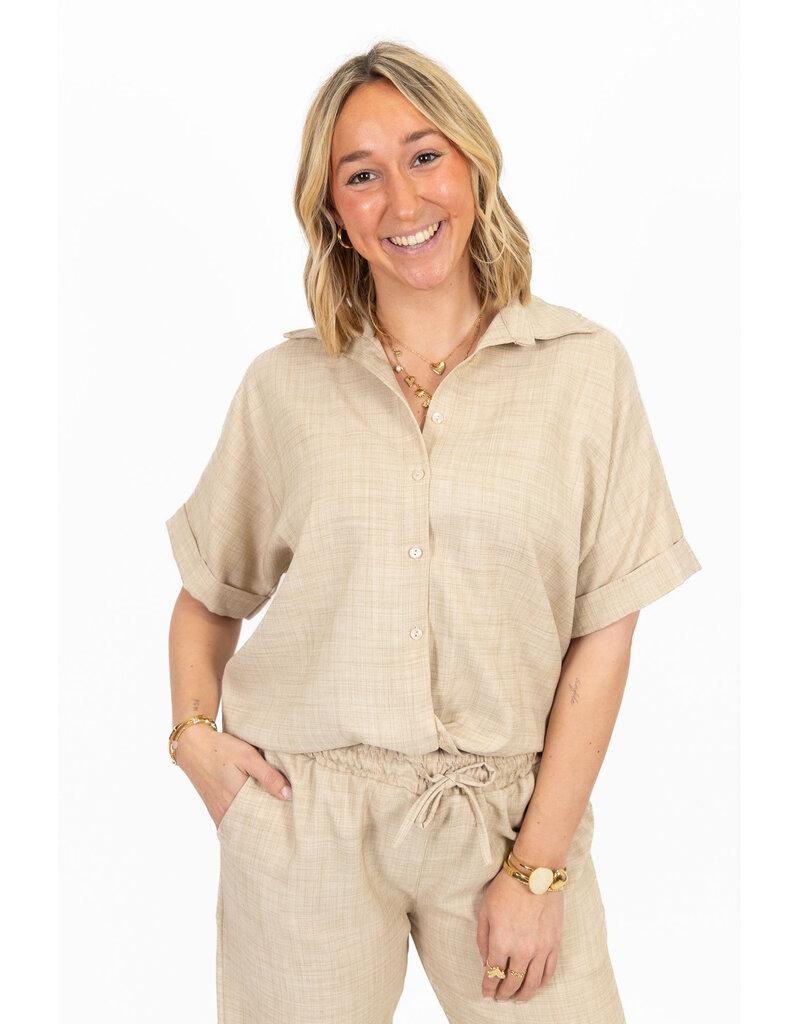 21Jewelz Linnenlook blouse met knoopdetail & korte mouw - beige