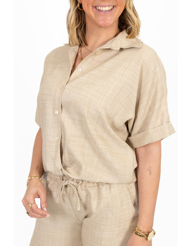 21Jewelz Linnenlook blouse met knoopdetail & korte mouw - beige