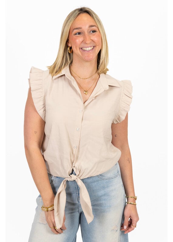 21Jewelz Blouse met knoopdetail & ruffles - beige