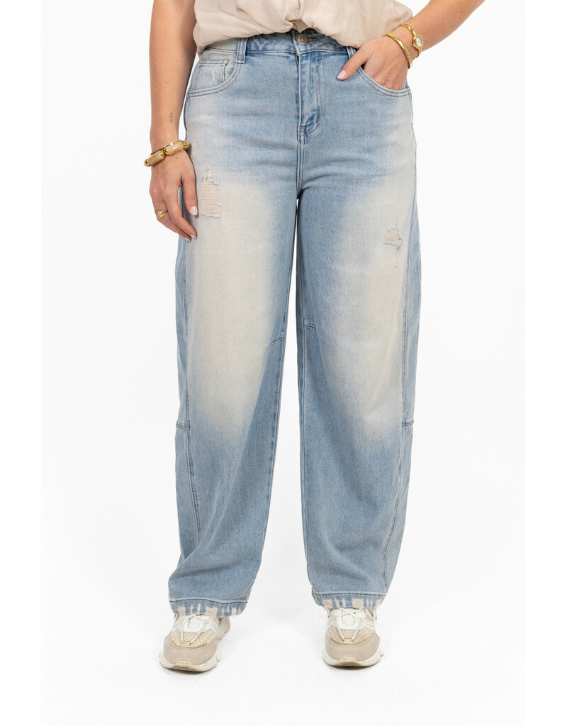 21Jewelz Destroyed balloon fit jeans