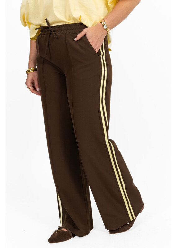 21Jewelz Bruine jogger met streep