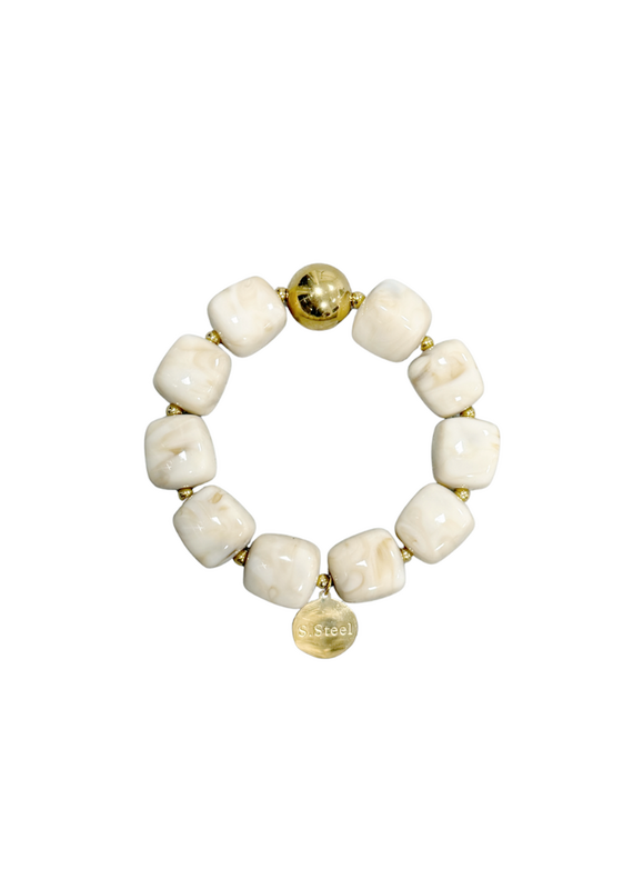 21Jewelz Statement armband met gouden details en kraal - marmer ecru