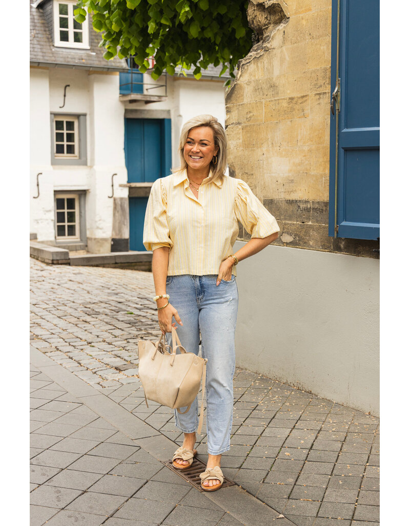 21Jewelz Destroyed mom fit jeans