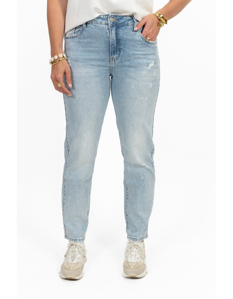 21Jewelz Destroyed mom fit jeans