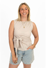 21Jewelz Mouwloze top met strik - beige
