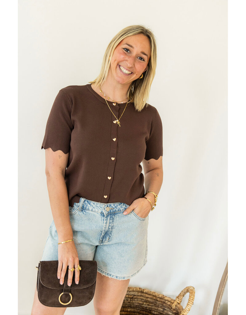 21Jewelz Zigzag vestje met korte mouw & hartjes knopen - bruin