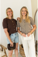 21Jewelz Zigzag vestje met korte mouw & hartjes knopen - bruin