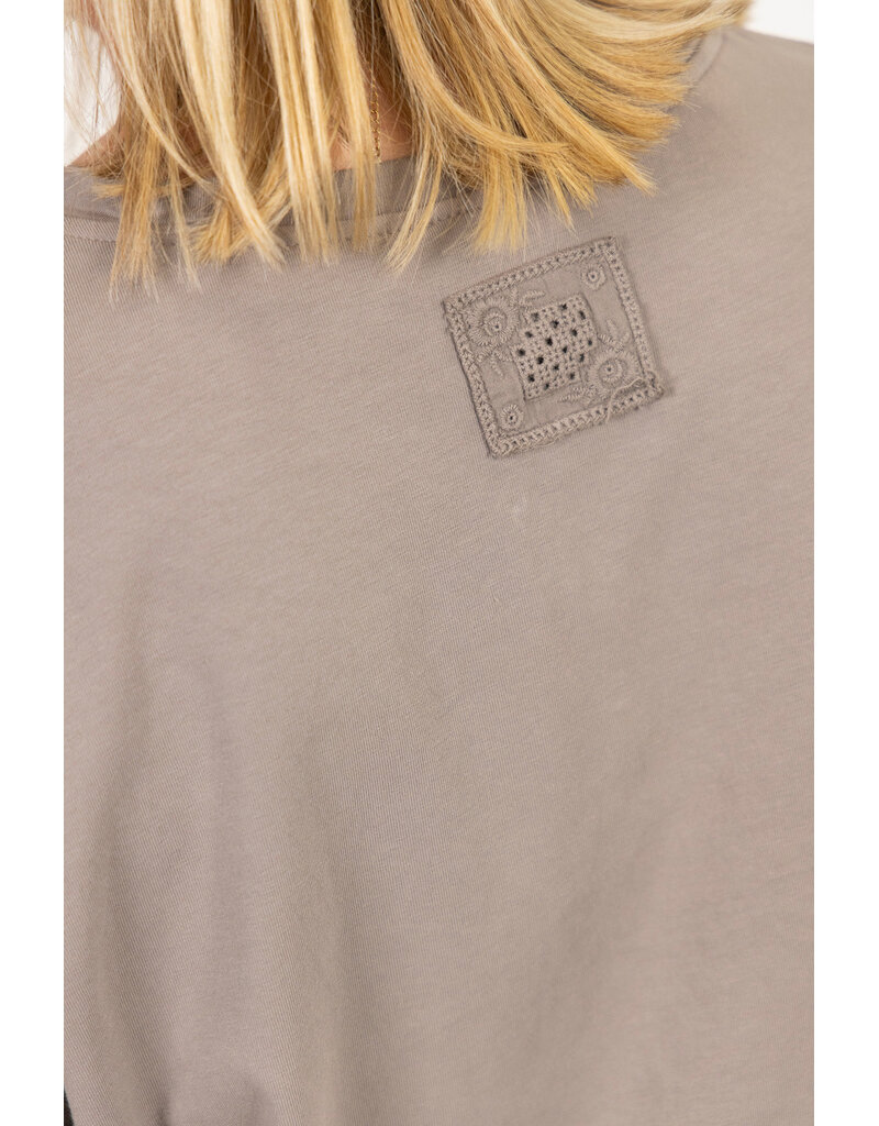 21Jewelz Shirt met kanten mouwen - taupe