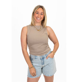 21Jewelz Strakke top met zijplooien - taupe
