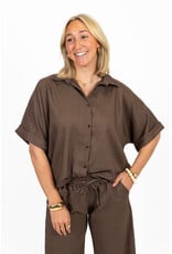 21Jewelz Linnenlook blouse met knoopdetail & korte mouw - bruin