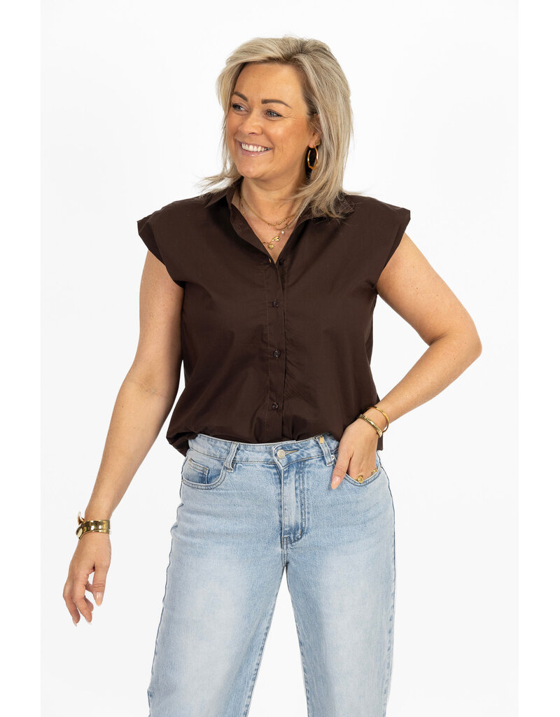 21Jewelz Basic mouwloos blousje - bruin